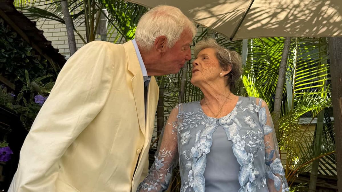 After 39 Years Together, Terry Marries Cecily at Age 90 - Image 2