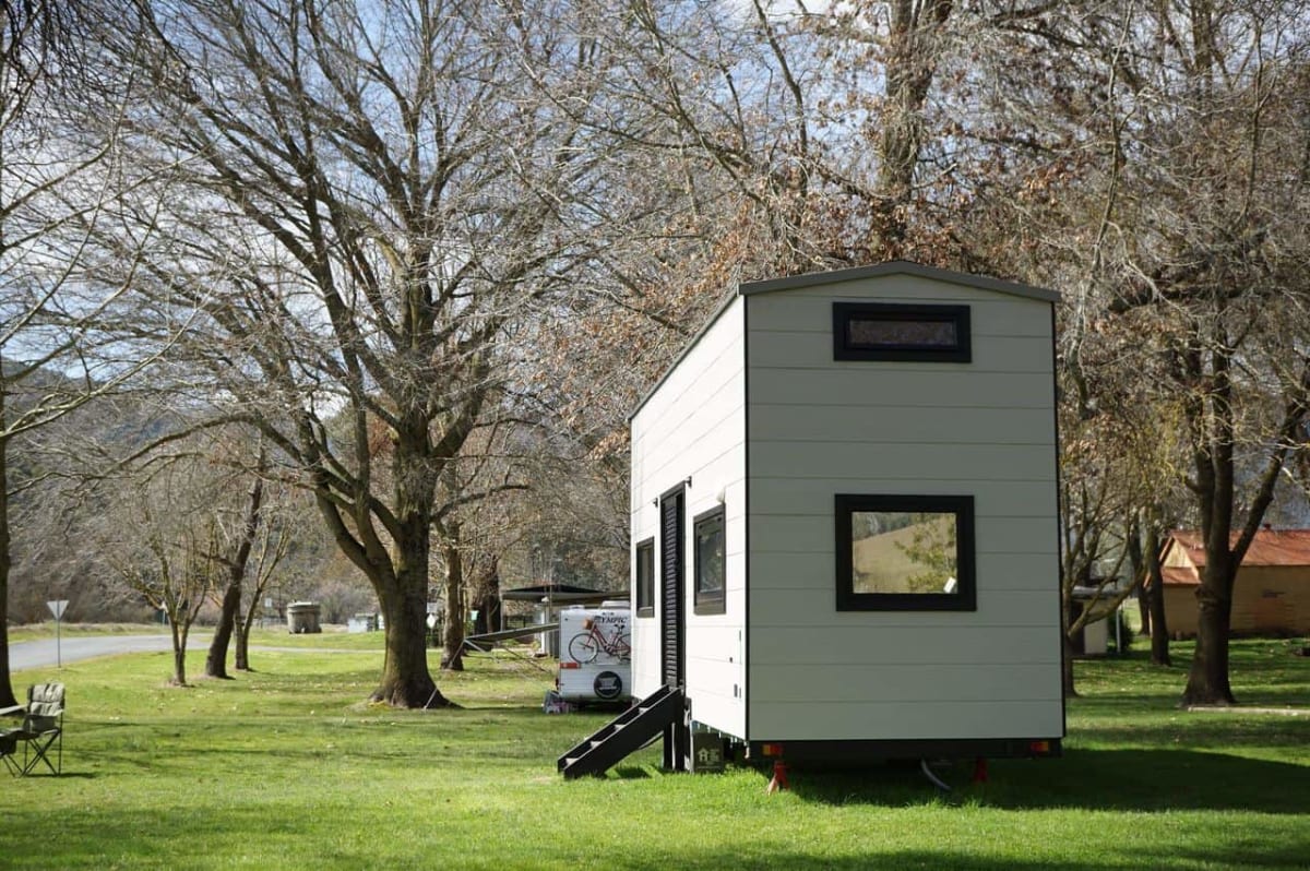 Australian Couple Builds Tiny Home for $130K, Skips Mortgage - Image 4