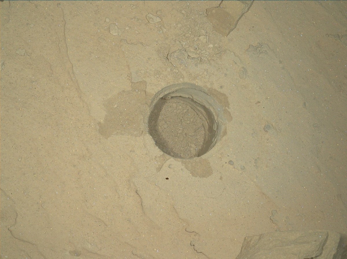 NASA's Curiosity Rover Frees Stuck Drill on Mars