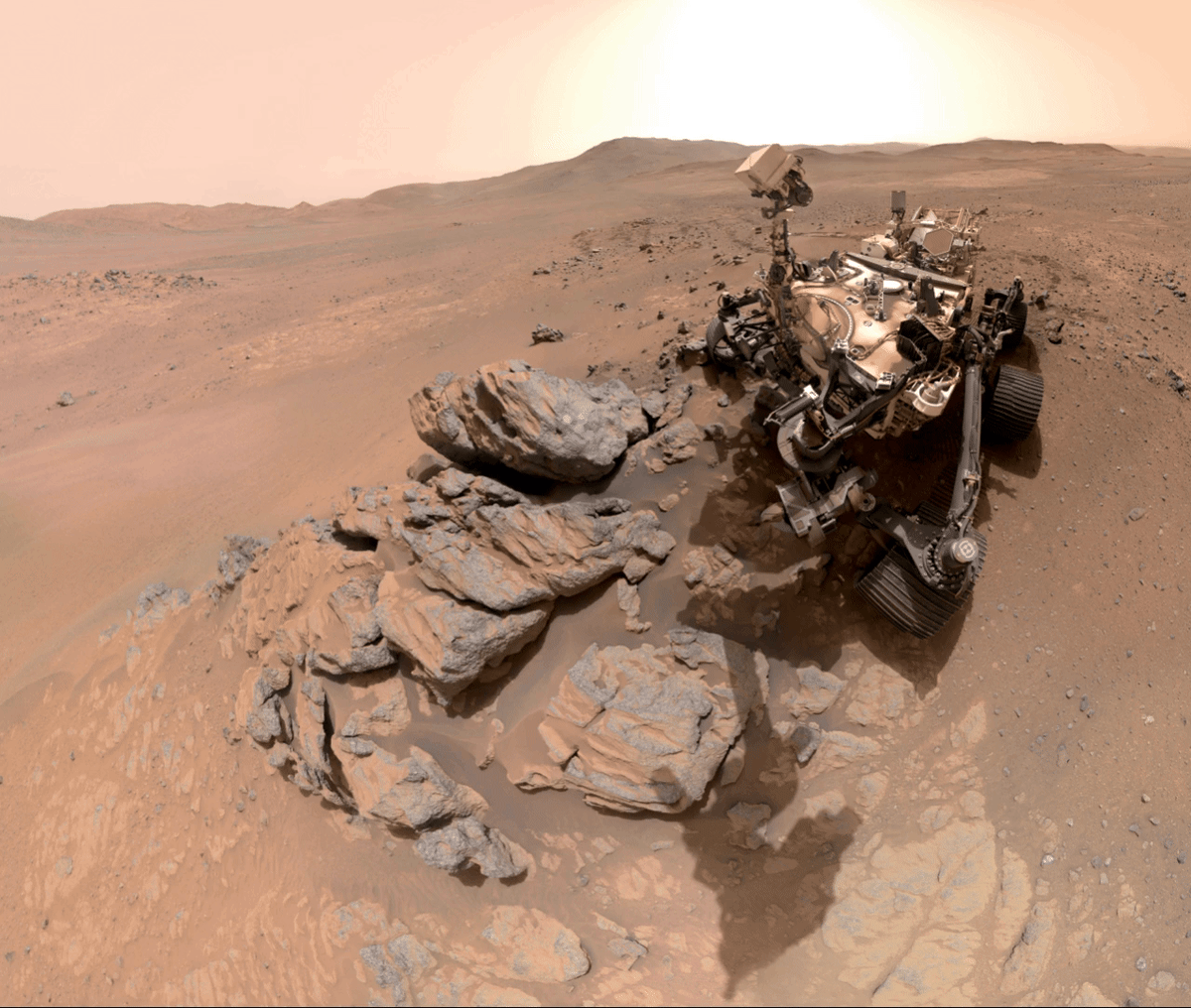 Mars Rover Snaps Selfie at Farthest Western Point Yet - Image 4
