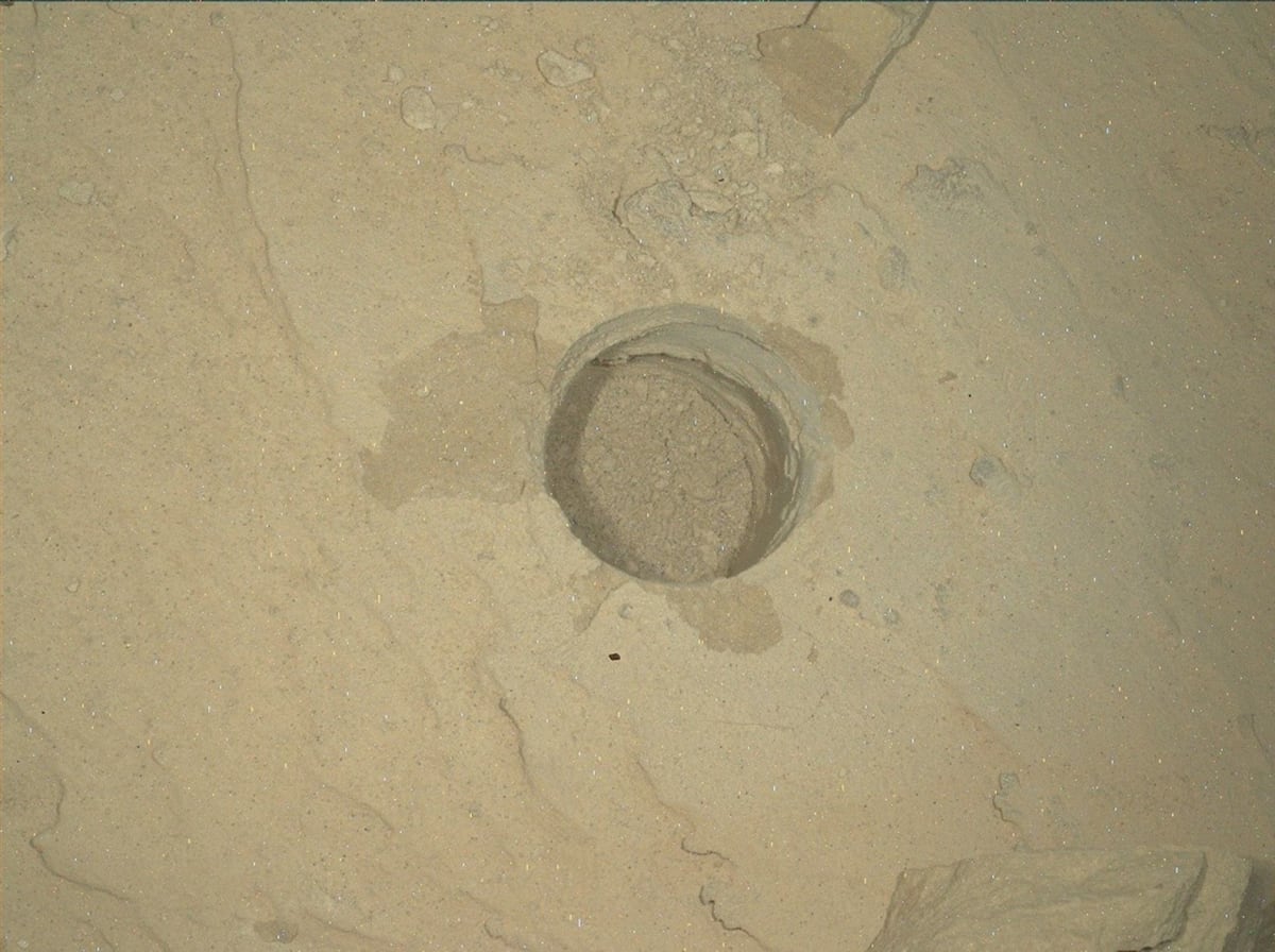 NASA's Curiosity Rover Frees Stuck Drill on Mars - Image 2