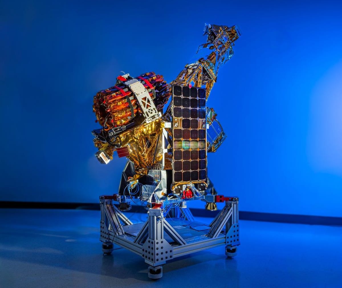 NASA Revives 21-Year-Old Space Telescope With Robot Rescue - Image 4