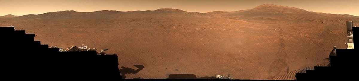 Mars Rover Captures 4.5 Billion Year Old Rocks on Crater Rim - Image 3
