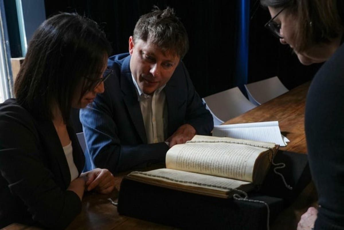 Oldest English Poem Found in 9th-Century Roman Book - Image 4