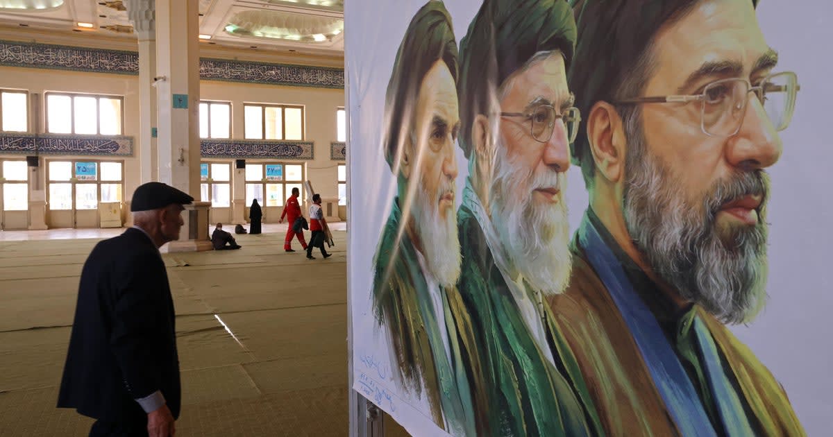 U.S. and Iran Near Deal to Dispose Nuclear Material