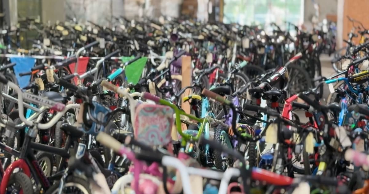 Atlanta Volunteers Give 1,200 Kids Free Bikes Each Year