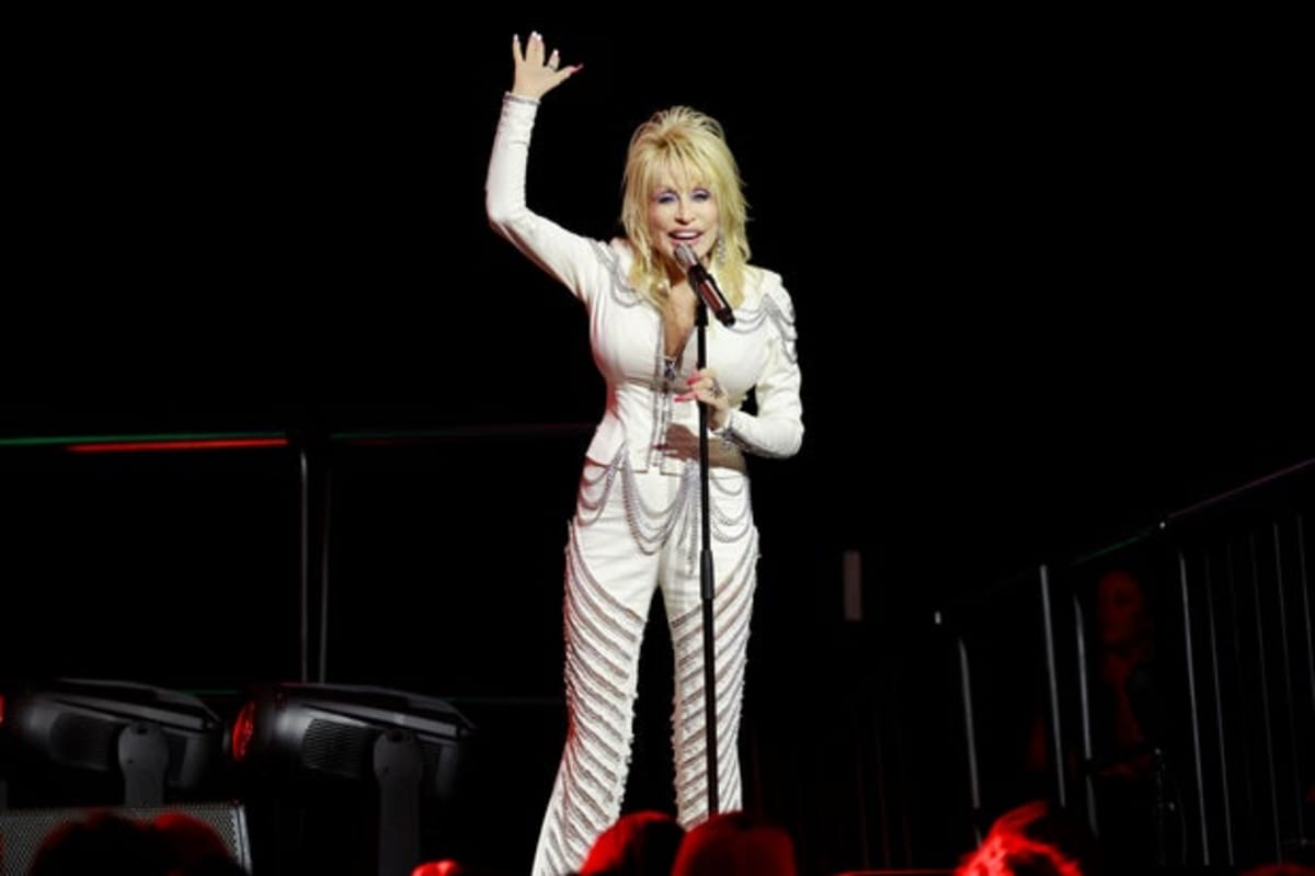 Nashville Airport Could Be Renamed for Dolly Parton - Image 2