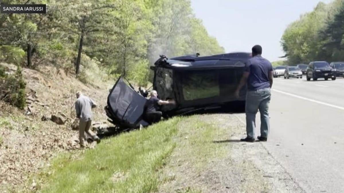 Strangers Rescue 2 From Burning EV on Massachusetts Highway - Image 2
