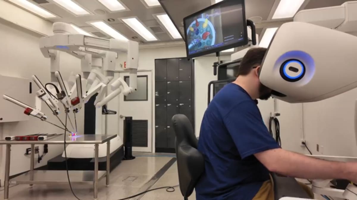 Cancer Survivor Tests Robot That Saved His Life - Image 2