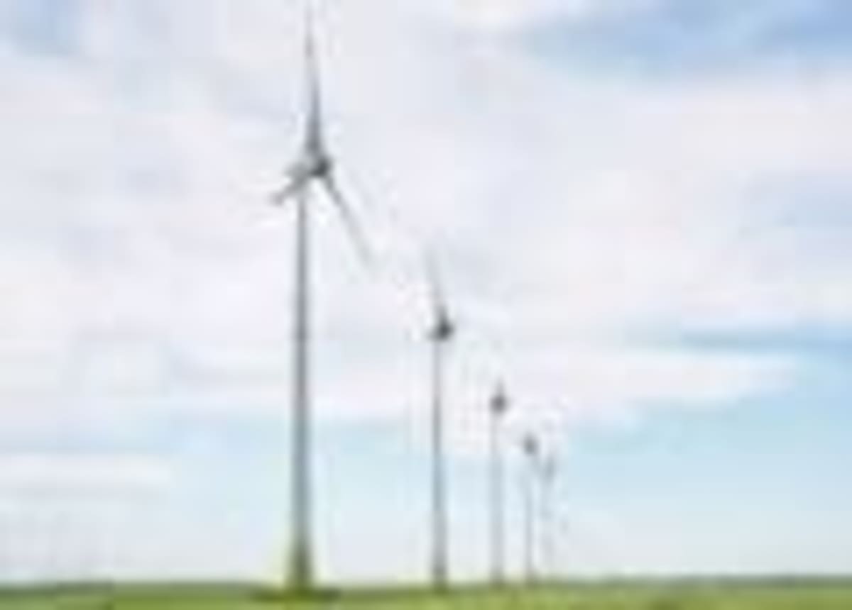 Sweden's Vattenfall Builds Hybrid Wind-Solar Park in Germany - Image 4