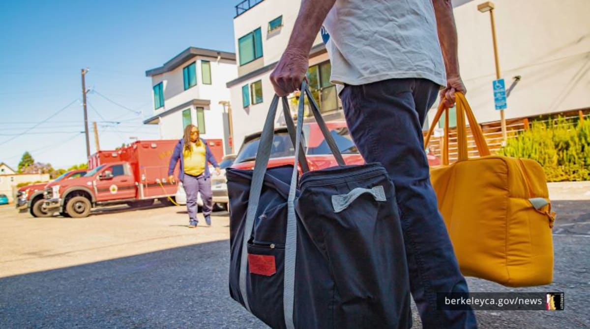 Berkeley Seniors Get 70,000 Meals From Local Volunteers
