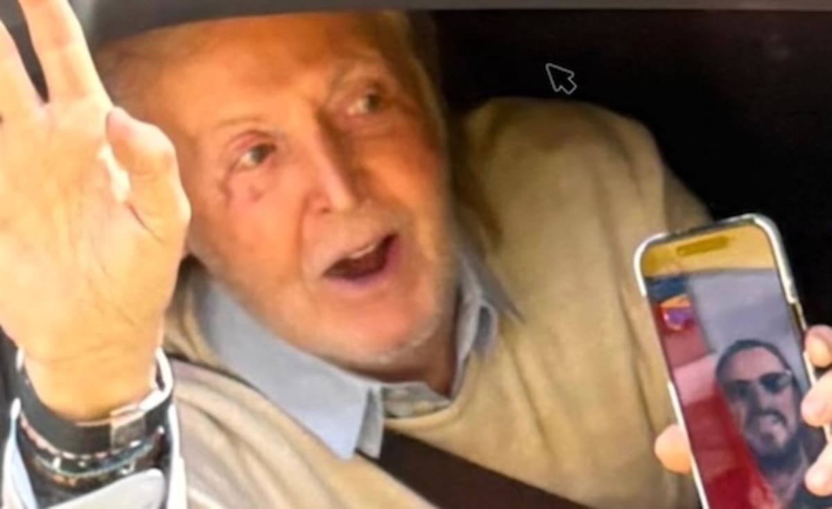Paul McCartney Surprises Beatles Tour Bus with Ringo Video - Image 2