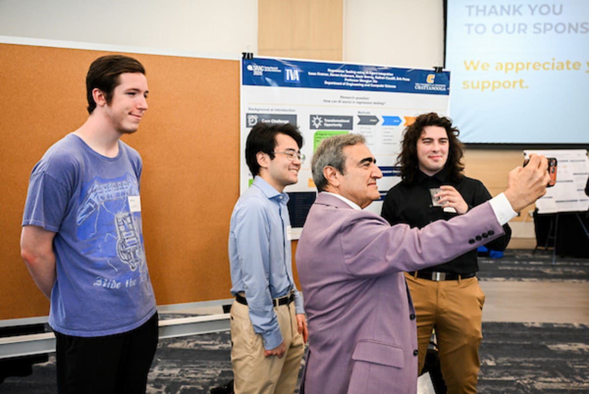 715 Students Show Off Research at UTC Spring Conference