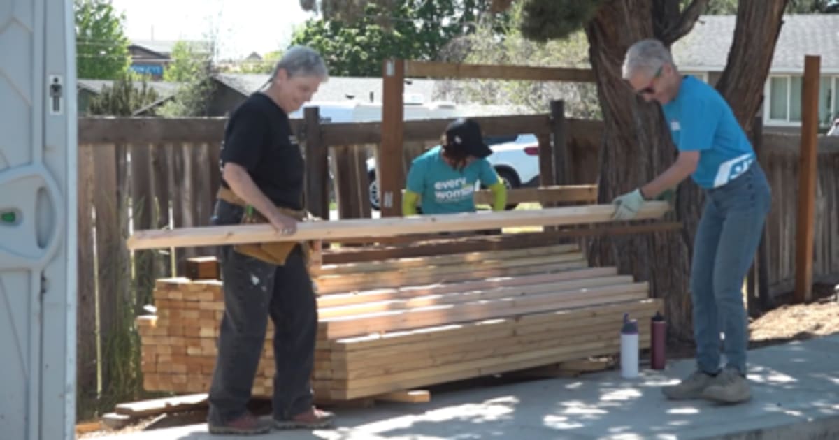 Women Build Week Completes Affordable Homes in Redmond - Image 2