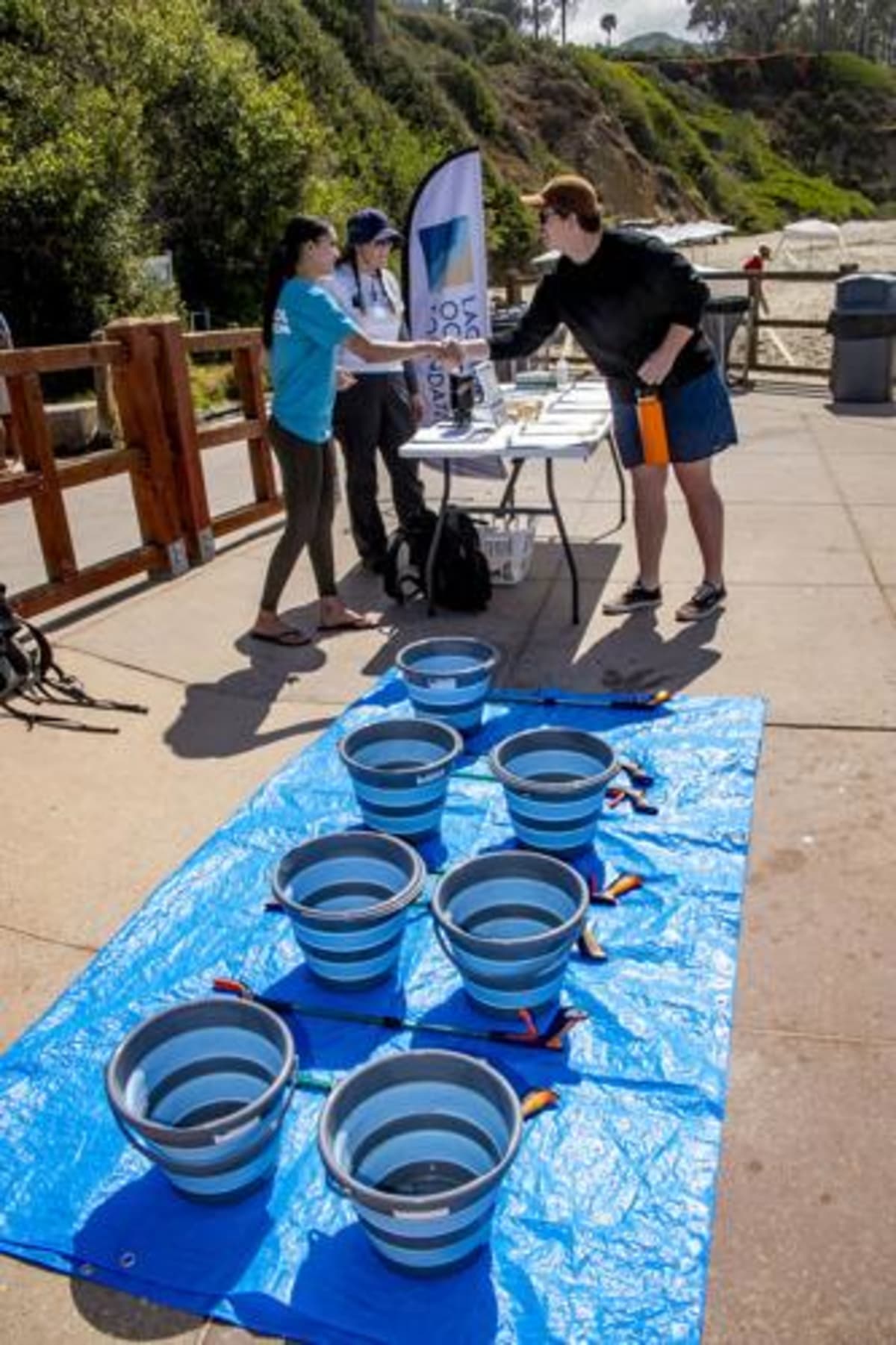 Laguna Beach Volunteers Cleanup Treasure Island Monthly - Image 5