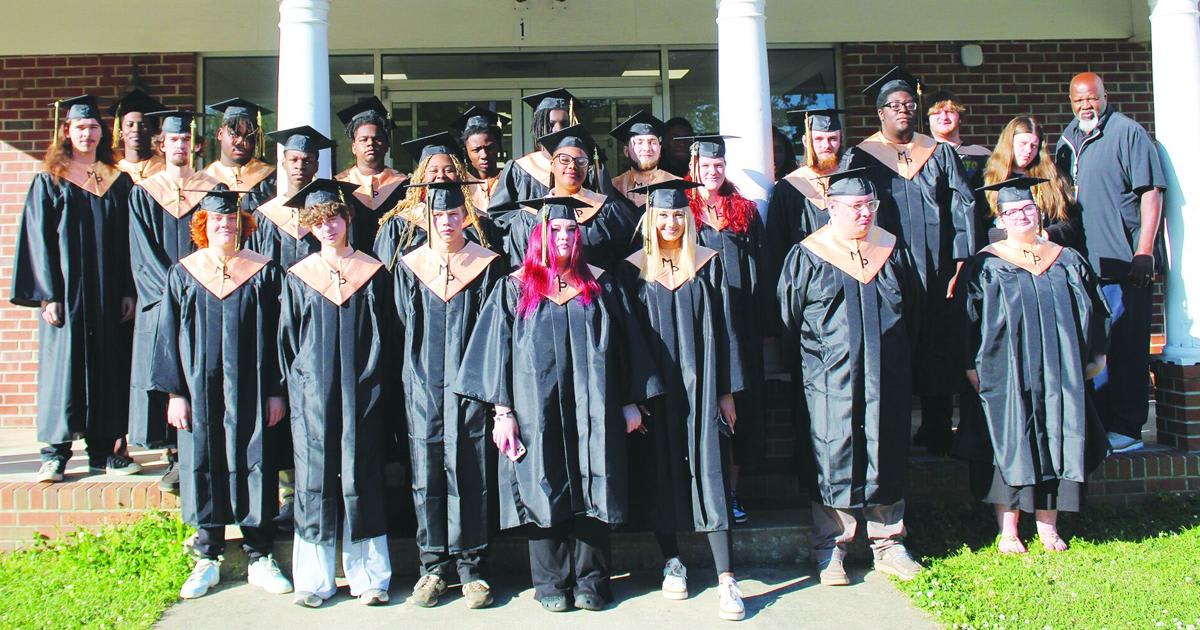 23 Students Graduate From Monroe County Achievement Center