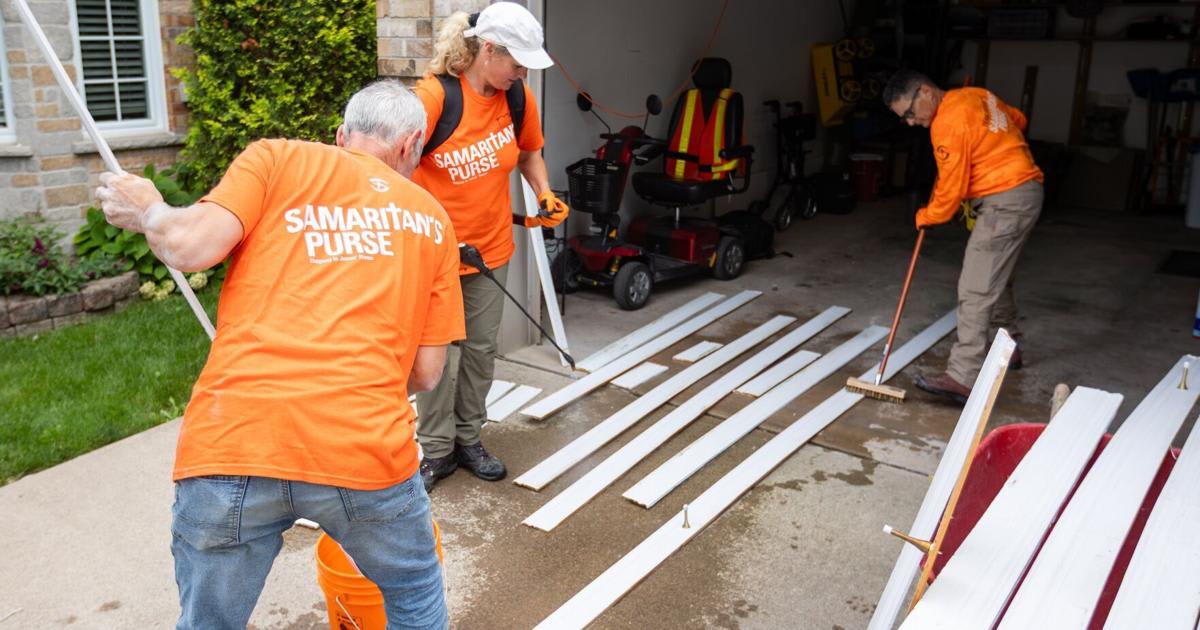 60 Volunteers Deploy to Help 800 Homes After Lincoln Flood