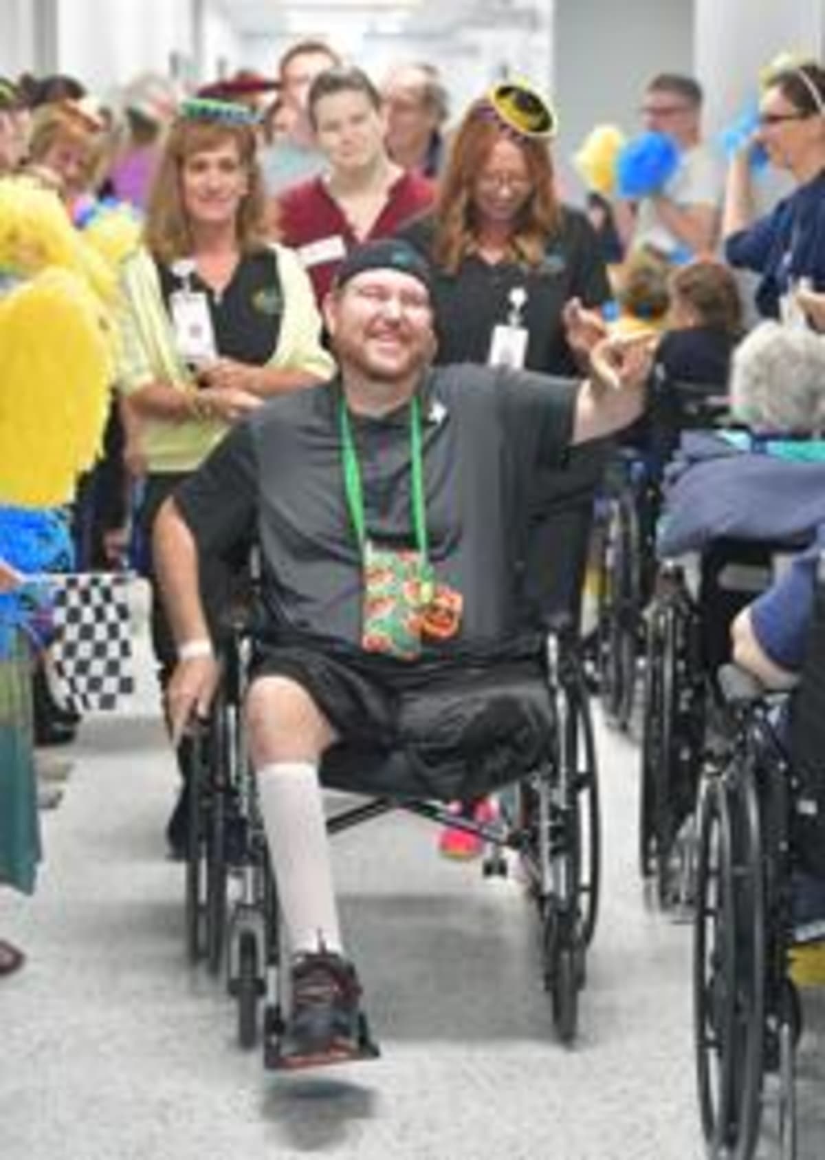 Florida Man Walks Again After 18 Surgeries, 102-Day Recovery - Image 4