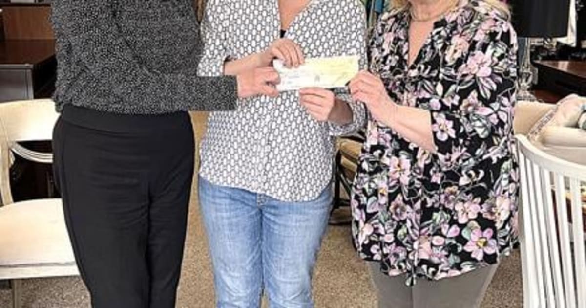 Connecticut Theater Fundraiser Raises $1,650 for Women - Image 2