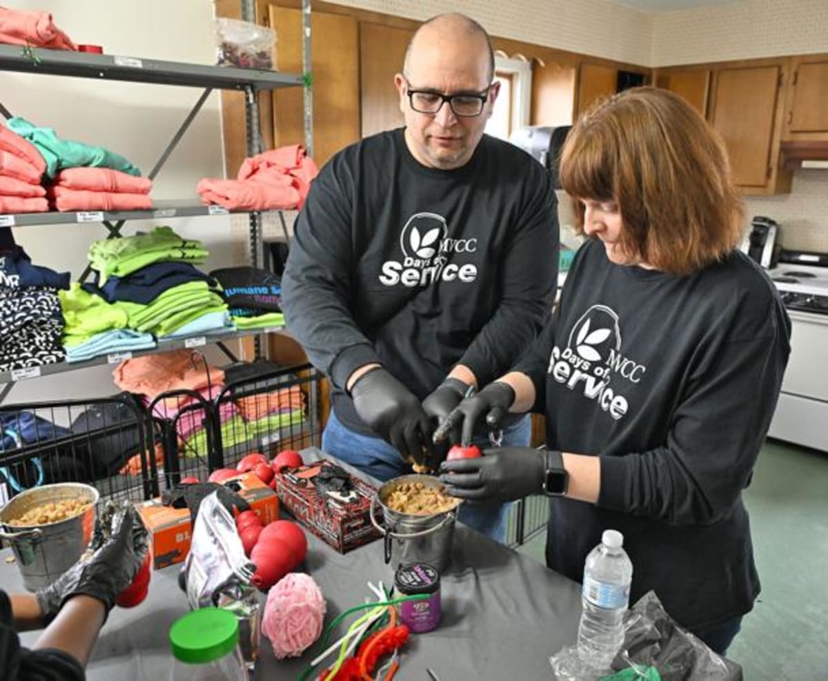 College Gives Staff Paid Time to Volunteer in Rome NY - Image 5