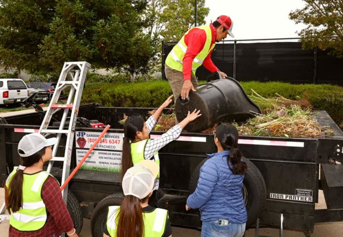 Santa Maria Seeks Volunteers for April 25 Service Day - Image 5