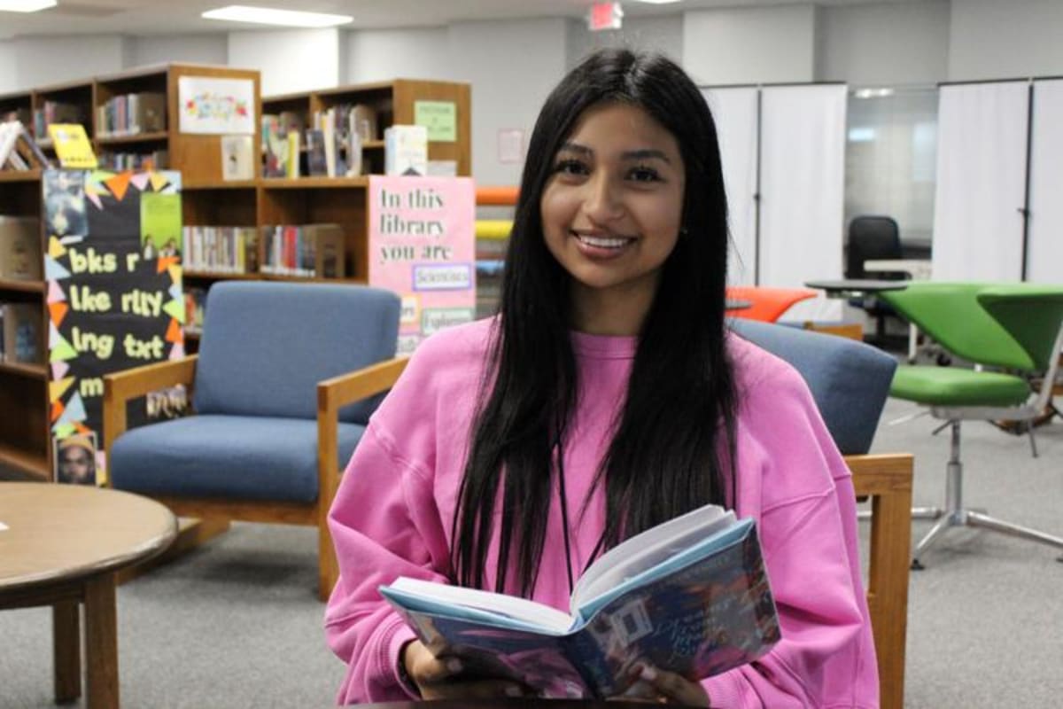 Texas Teen Graduates Top 10% While Raising Two Siblings - Image 3