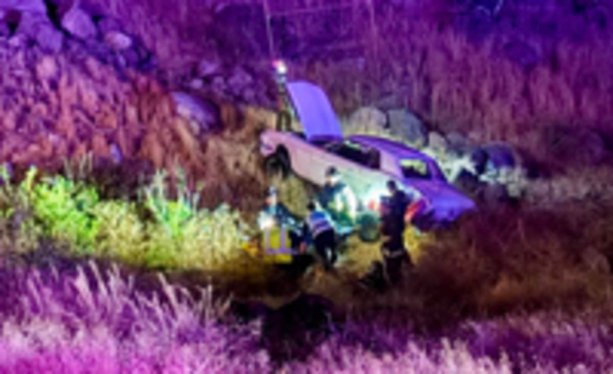 Fire Crew Saves Driver in Nevada Rope Rescue - Image 5