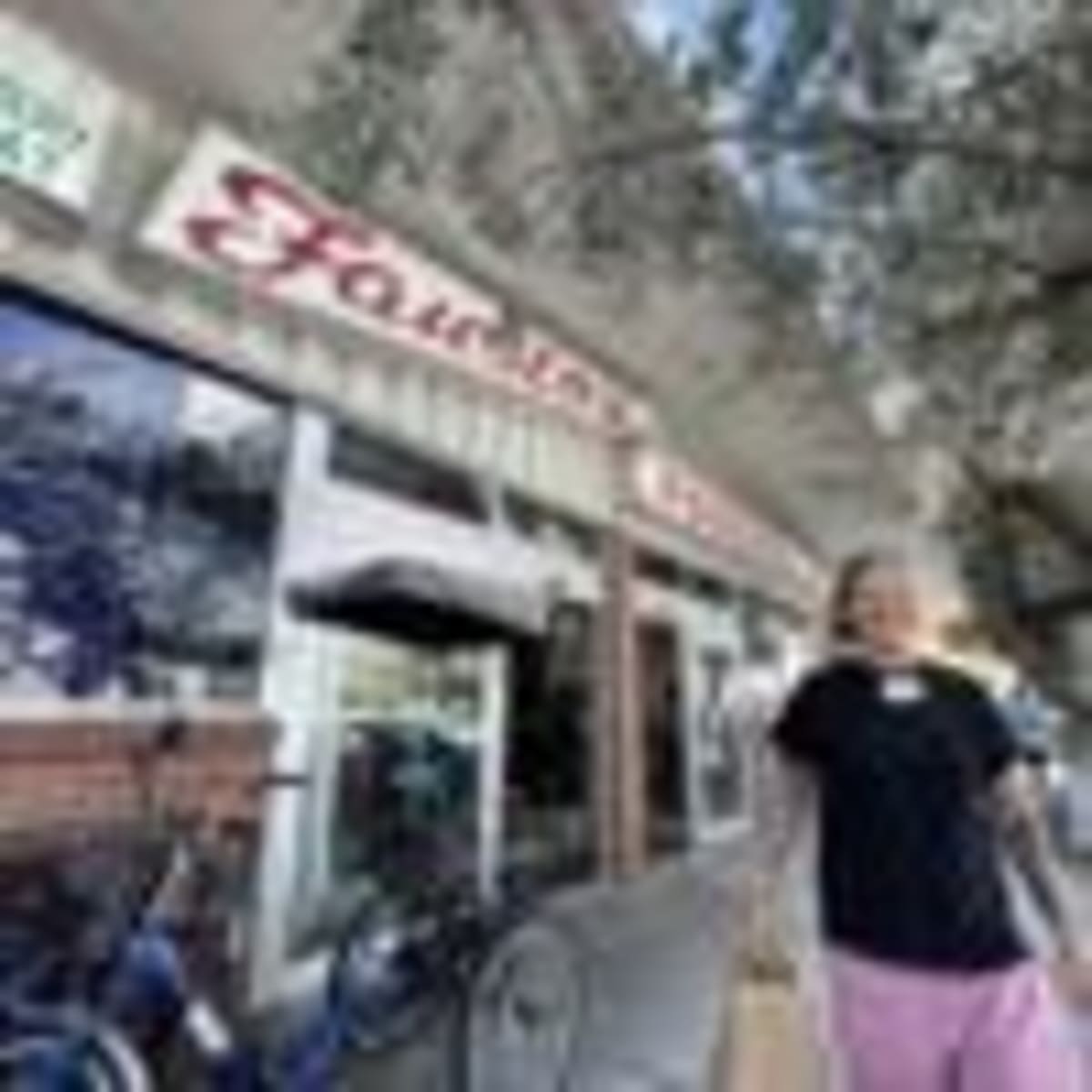 Key West Scholarship Honors Beloved Coach for Second Year - Image 4