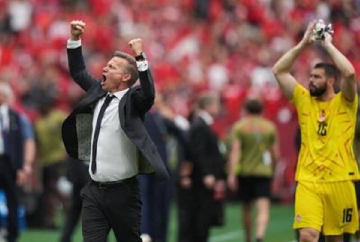 Canada's Historic 6-0 World Cup Win Breaks Records at Home - Image 5