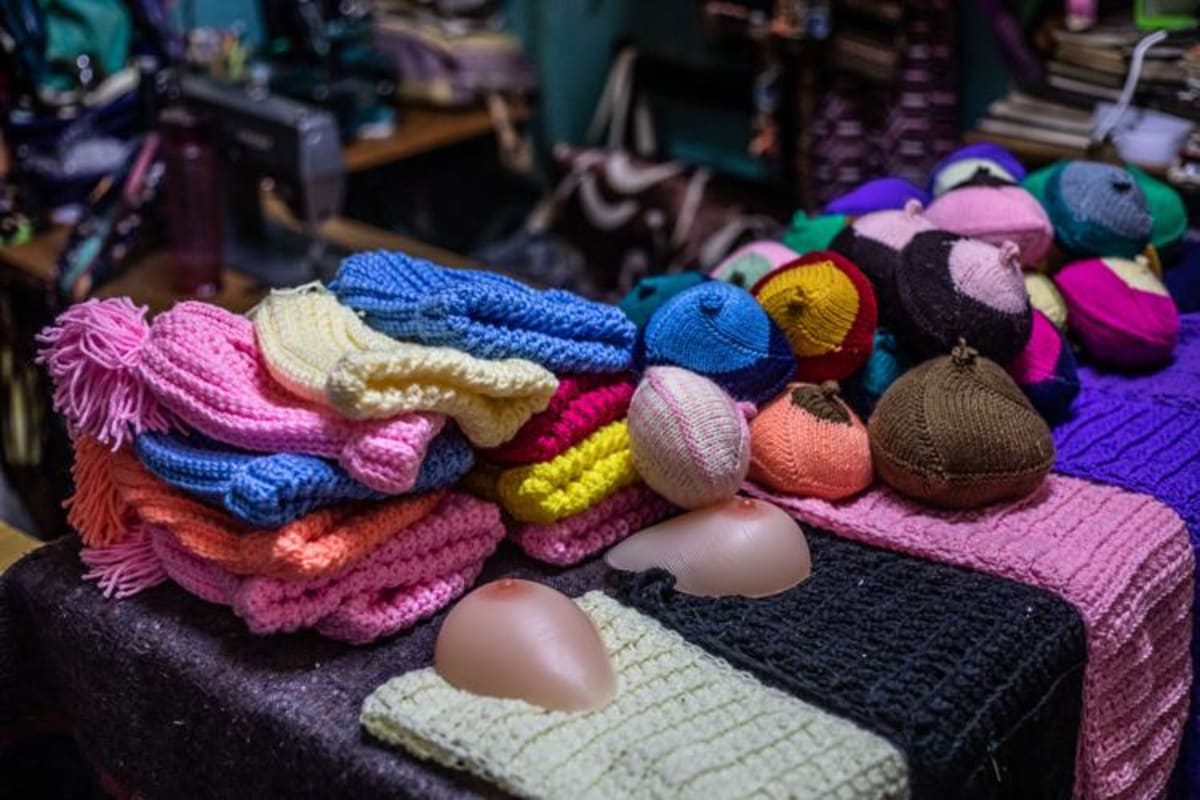 Kenya Survivor Knits Breast Prostheses for Cancer Patients - Image 4