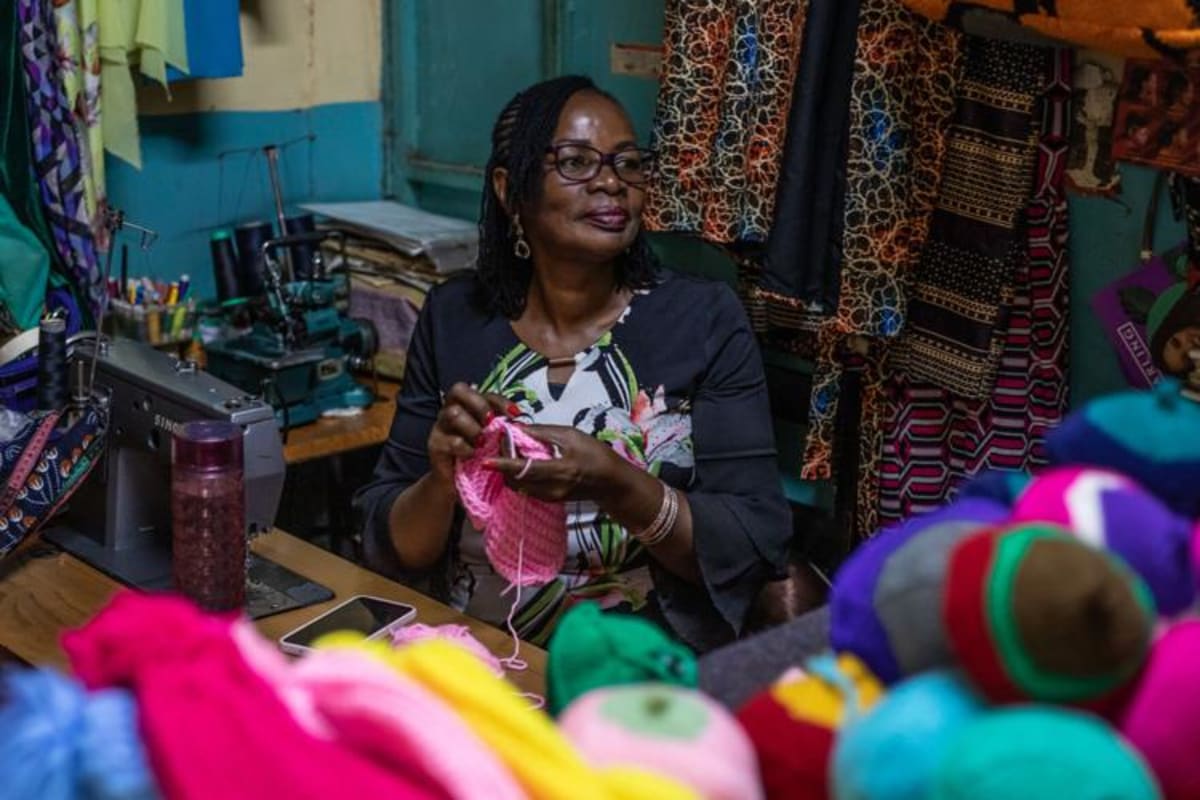 Kenya Survivor Knits Breast Prostheses for Cancer Patients - Image 3