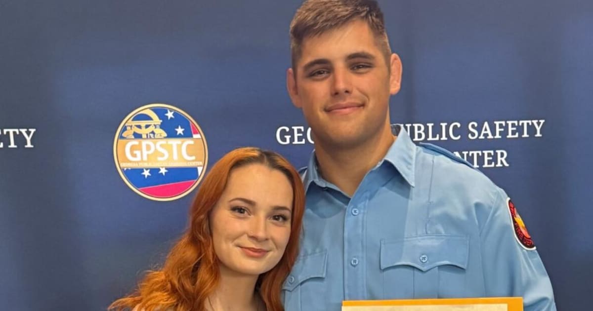 Firefighter Saves Drowning Child on Beach Vacation