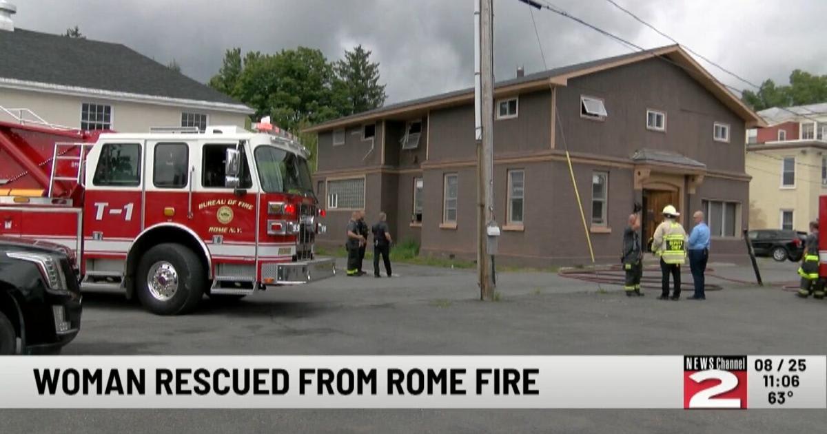 Rome Firefighters Save Elderly Woman in One-Minute Rescue