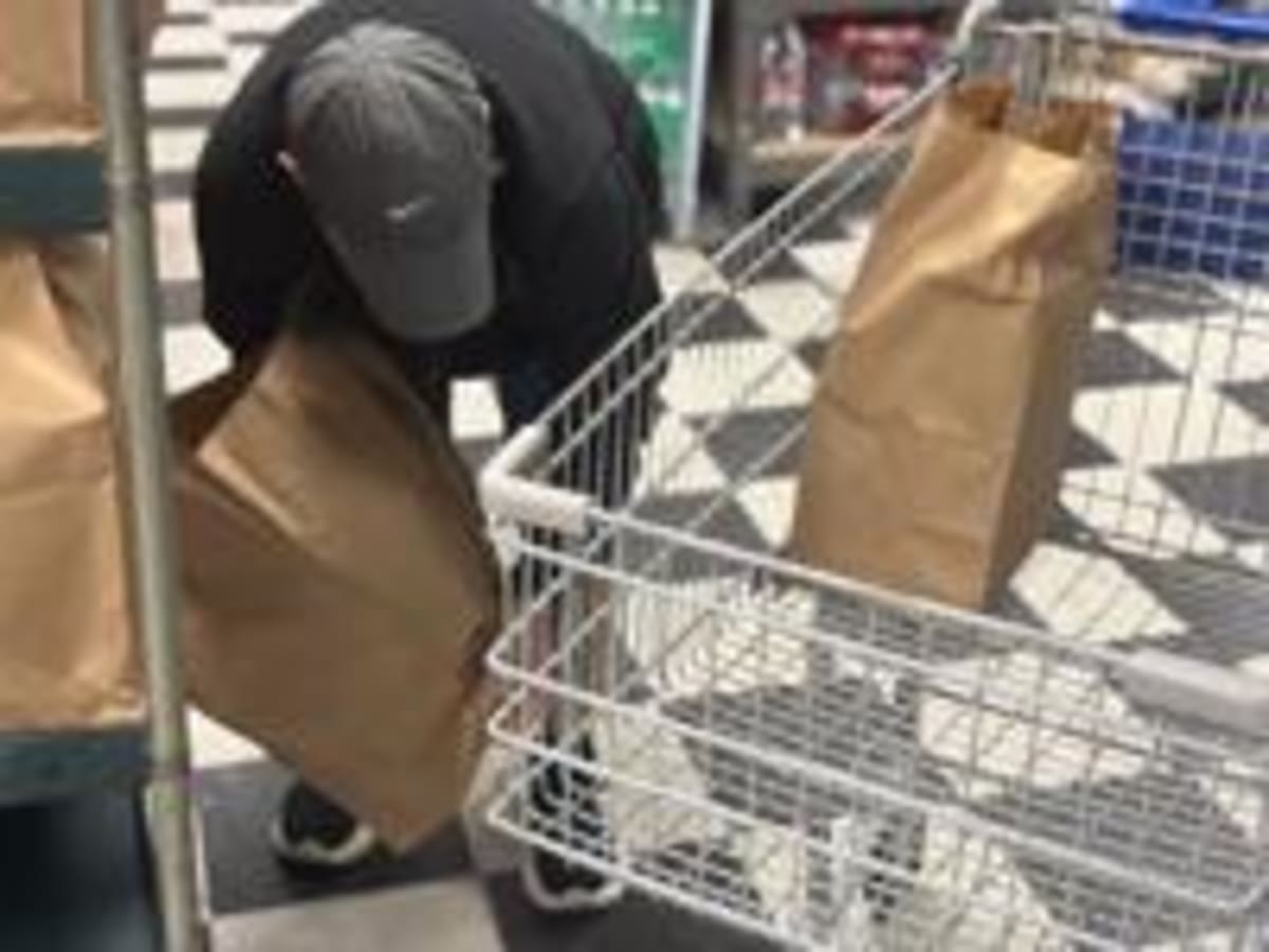 Paducah Students Ditch Spring Break to Feed 900 Families - Image 5