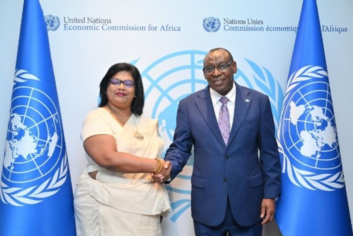 ** Ambassador Nirmala Paranavitana meets with UNECA Executive Secretary Claver Gatete in formal diplomatic setting