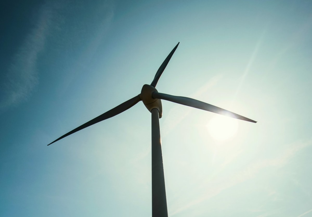 Wind Turbines Get Lighter, Taller, and Even Bladeless - Image 3