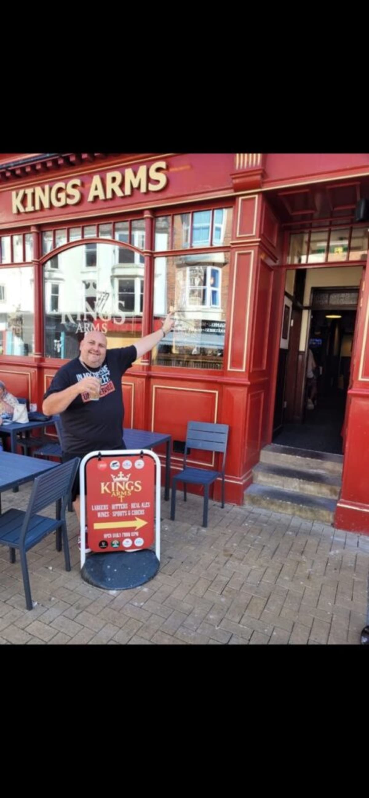 Binman Raises £513 Behind Bar for Cat Rescue Charity - Image 4