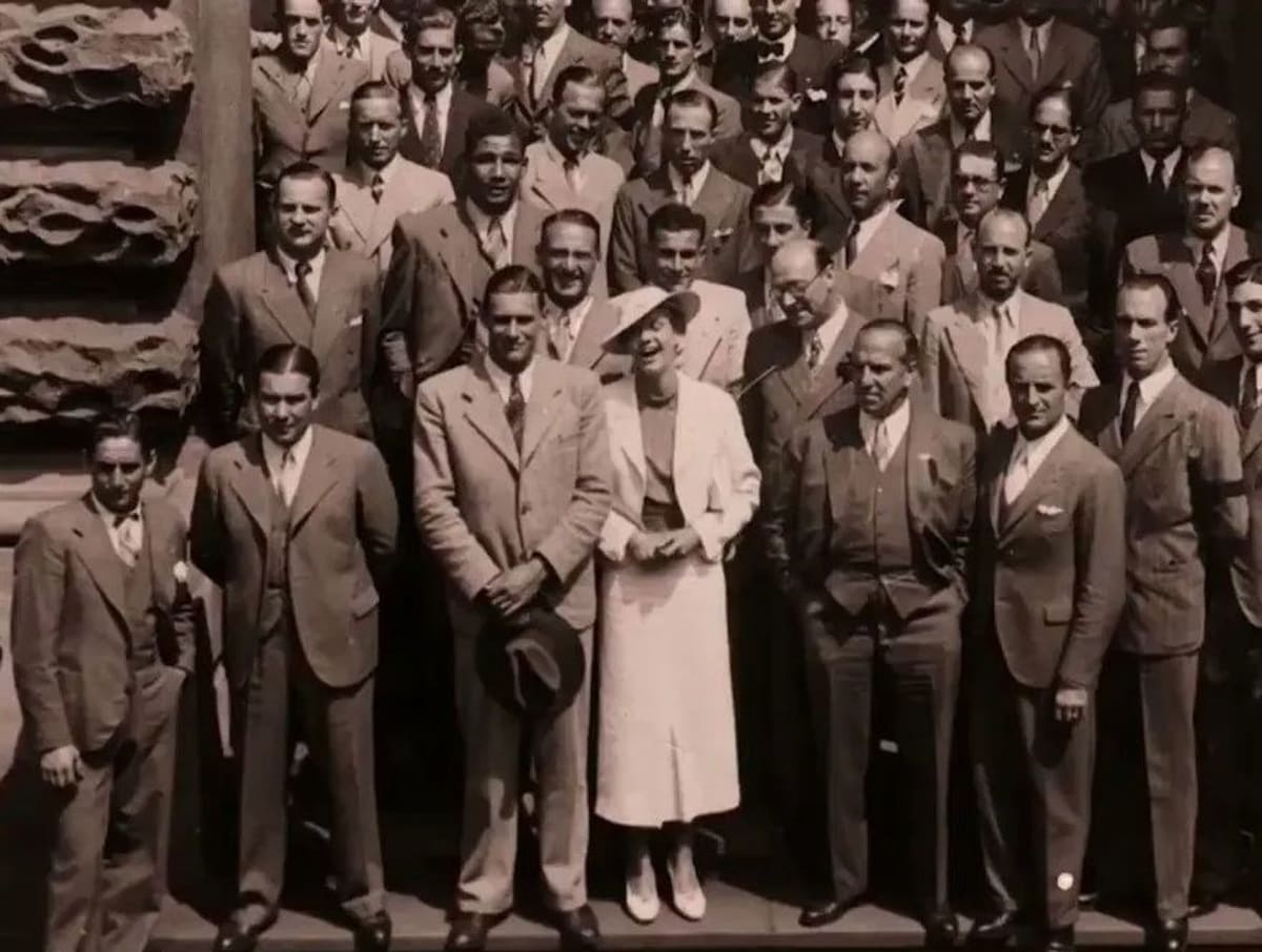 Argentine Swimmer Broke Barriers at 1936 Nazi Olympics - Image 2
