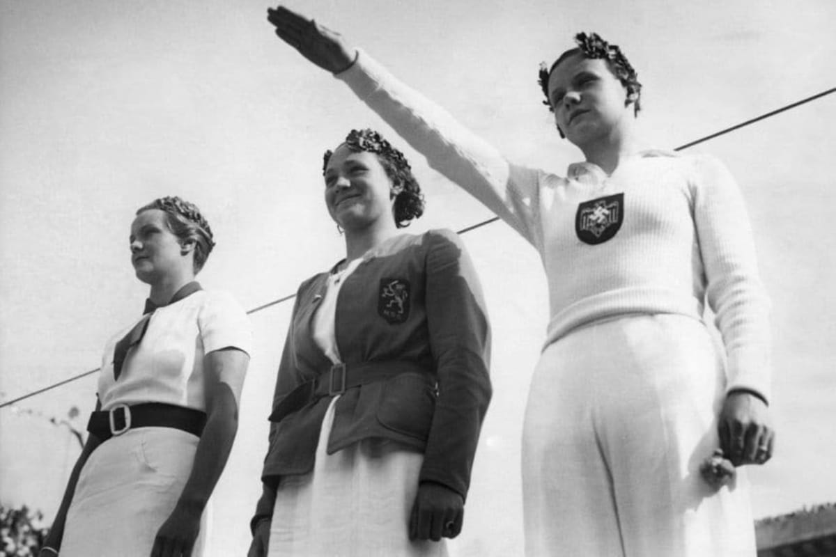 Argentine Swimmer Broke Barriers at 1936 Nazi Olympics