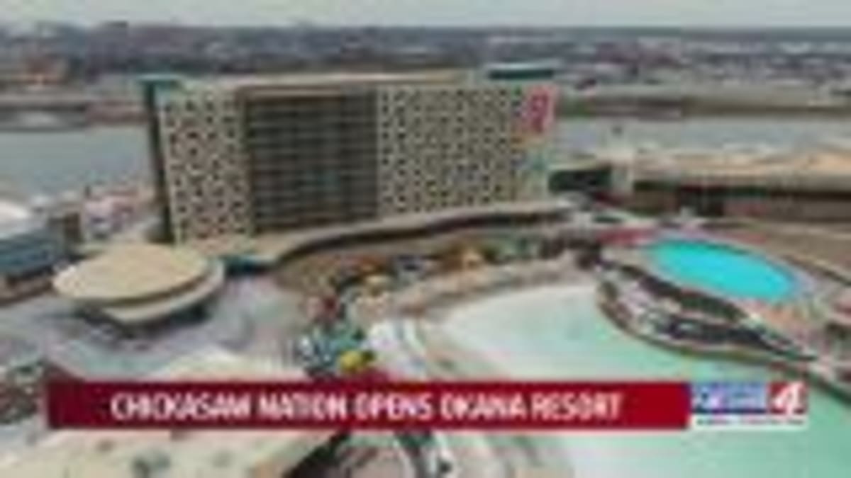 OKC Firefighters Save Worker Stranded 50 Feet on Billboard - Image 5