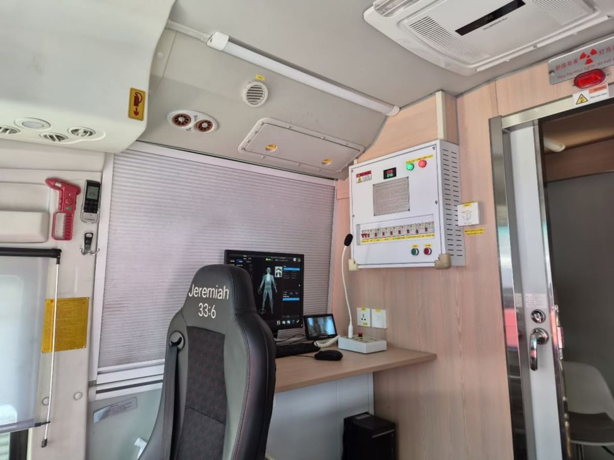 Solar-Powered Clinics Bring Healthcare to Nairobi Streets - Image 4