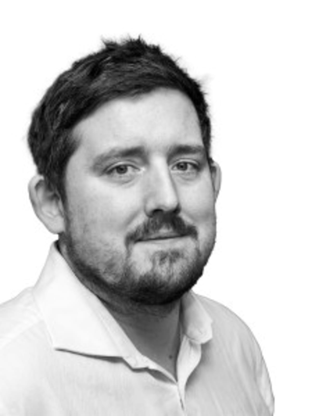 40-Year-Old Smashes World Record With 217-Foot Knuckle Hop - Image 2