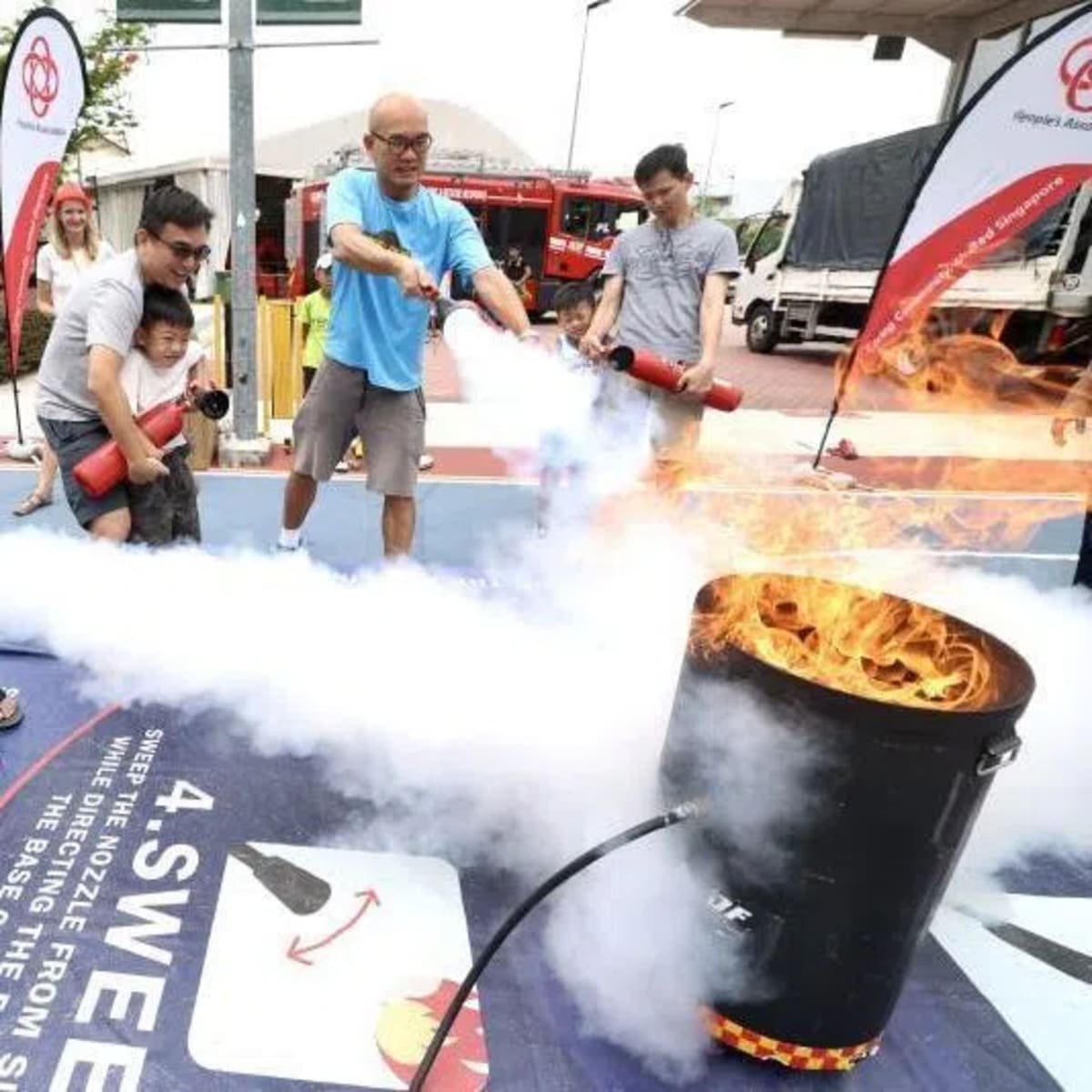 Singapore Kids Build Robots at New AI Festival - Image 3