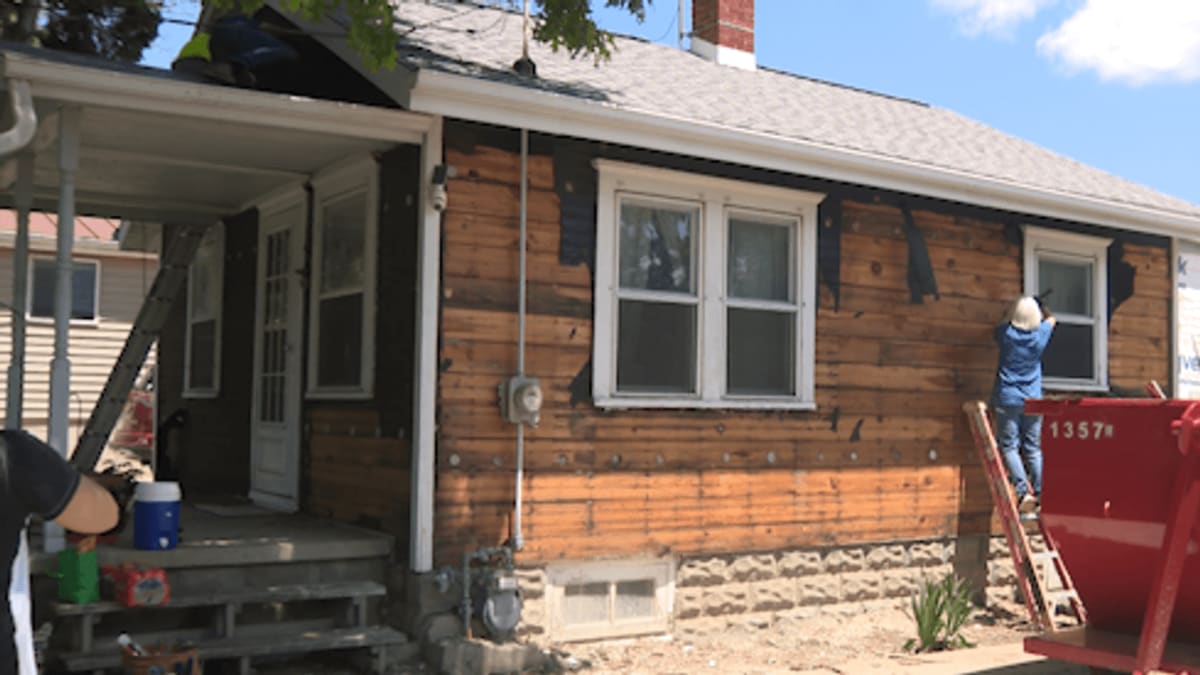 375 Volunteers Transform 38 Homes in Cedar Rapids