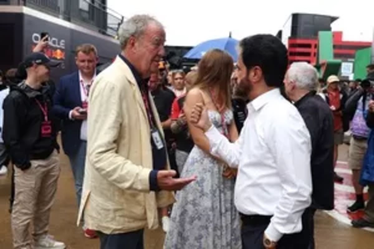 Lewis Hamilton Wins First Race for Ferrari at Age 41 - Image 4