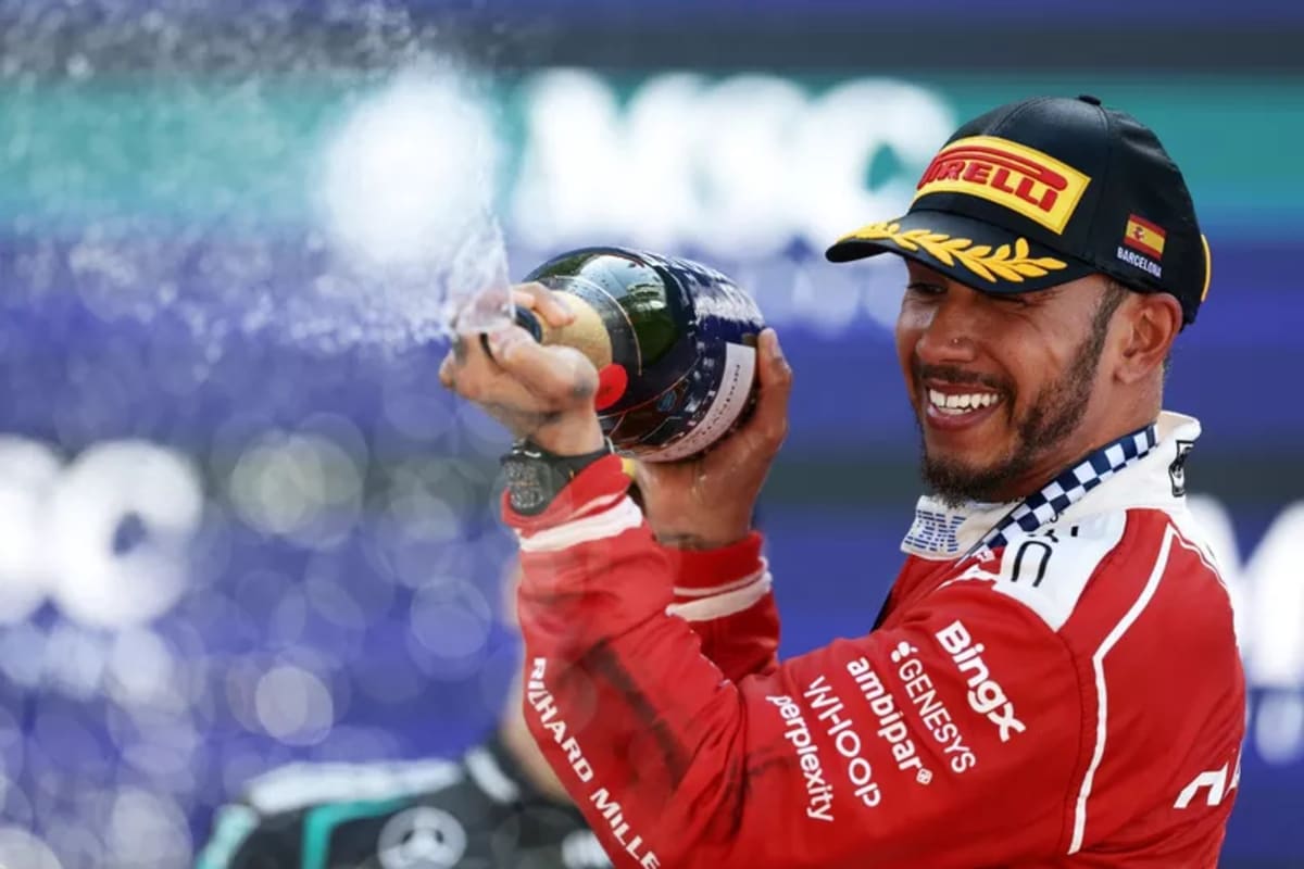 Lewis Hamilton Wins for Ferrari at 41, Oldest Since 1970 - Image 2