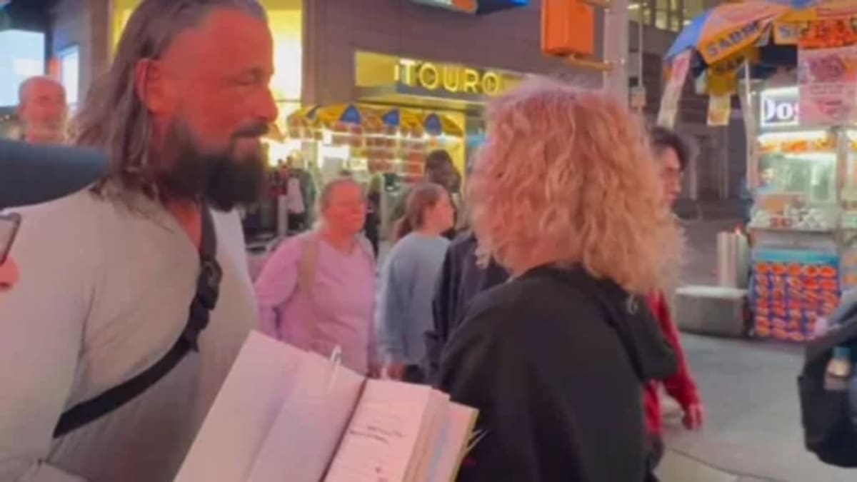 WWE Coach Marries Childhood Sweetheart in Times Square