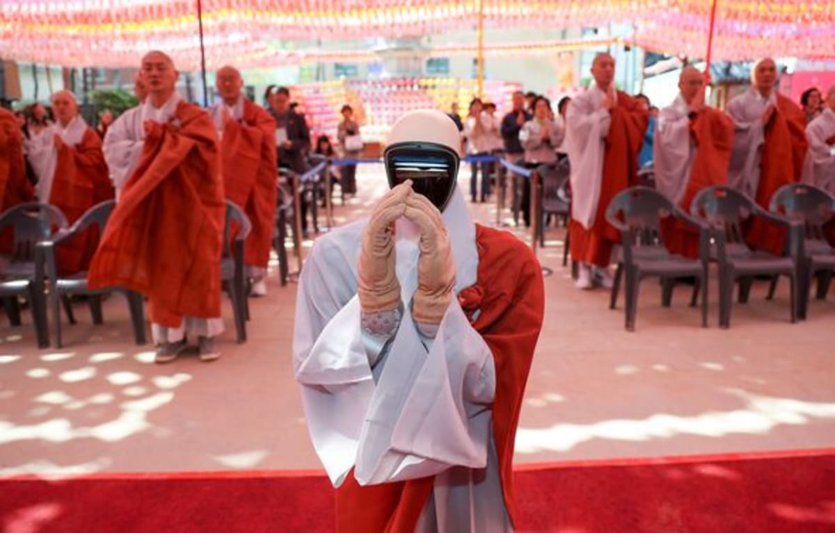 Robot Named Gabi Becomes First Buddhist Monk in Seoul - Image 3