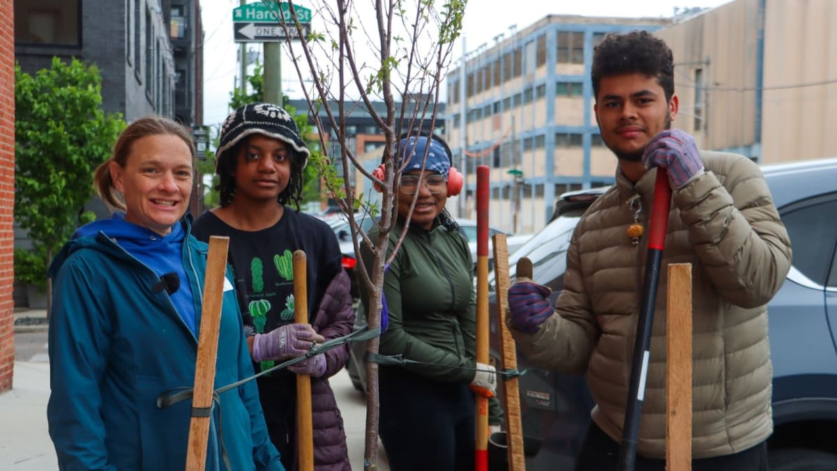 Philadelphia Volunteers Plant 600 Trees This Weekend