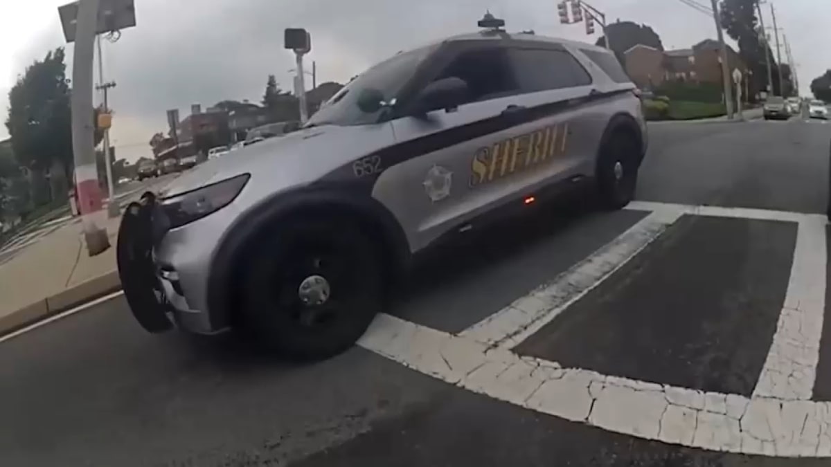 Officers Save 80-Year-Old Driver With Quick CPR in NJ